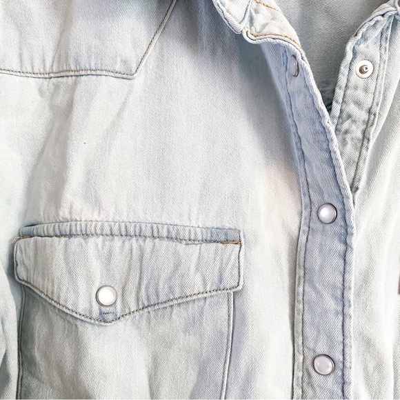 Levi's, light wash classic western relaxed button down shirt sz XXL - Picture 6 of 13